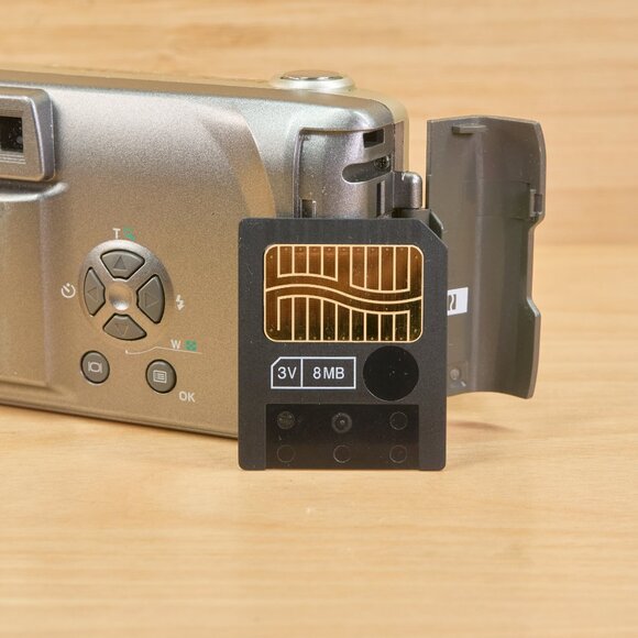 Vintage Olympus Camedia D-380 / 2.0MP Compact Digital Camera / Tested - Picture 10 of 10